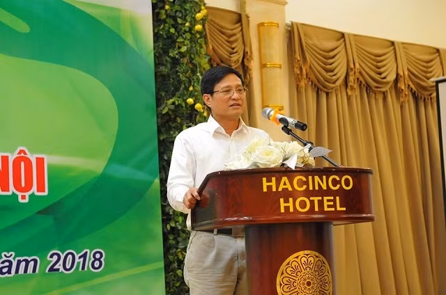 Ông Trần Ngọc Tụ, Chi Cục trưởng Chi cục An toàn vệ sinh TP Hà Nội.
