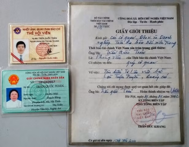 Một số giấy tờ của ông Trần Quốc Toản.