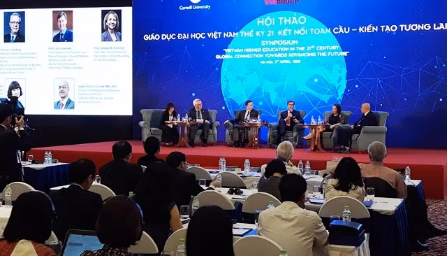 Các chuyên gia thảo luận về ứng dụng bài học của các trường đại học tinh hoa vào thực tiễn Việt Nam.