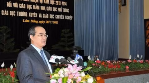 Phó Thủ tướng Nguyễn Thiện Nhân phát biểu tại hội nghị.