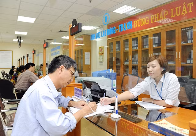 Cần thu hút cán bộ có tâm, có tầm góp phần hoàn thiện tiêu chuẩn cán bộ. Ảnh: TRẦN HẢI