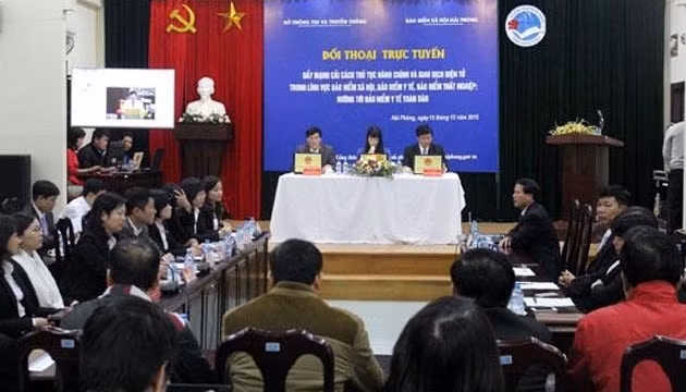 Đối thoại trực tuyến về cải cách hành chính trong bảo hiểm xã hội