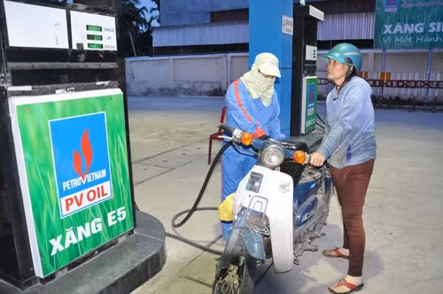 Xả Quỹ Bình ổn, giữ ổn định giá xăng dầu