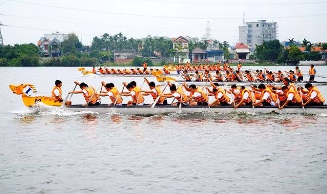 Hơn 300 VĐV đua thuyền rồng trên sông Giá, Hải Phòng