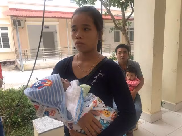 Bé Hoàng Anh Vũ (22 ngày tuổi) được phát hiện mắc bệnh tim bẩm sinh phức tạp.