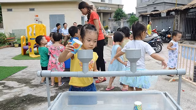 Khu vui chơi cho trẻ em xập xệ đến bao giờ?