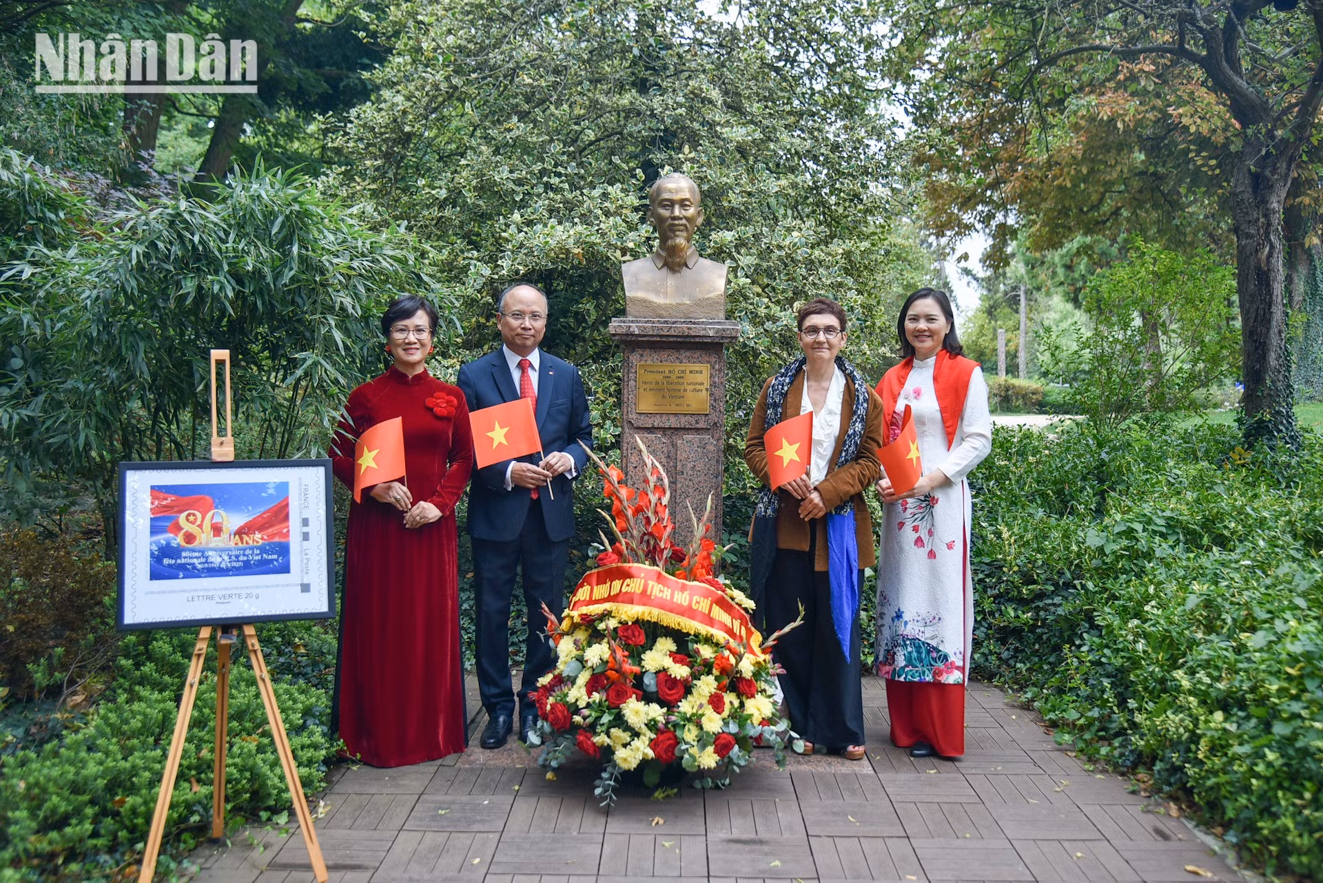 dang-hoa-cv-montreau-phap-duy-12.jpg
