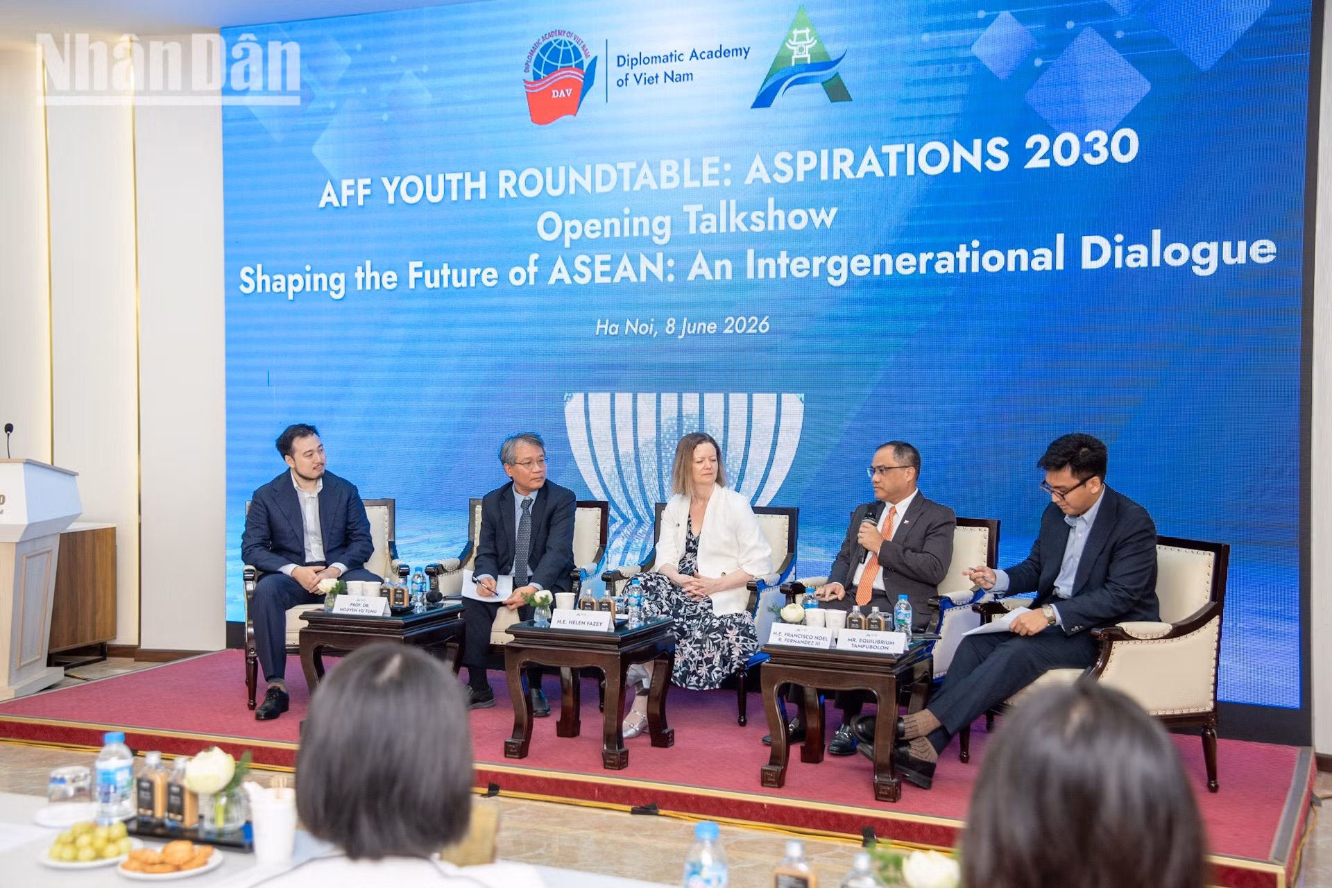 Sự kiện nhằm tạo diễn đàn cho thanh niên ASEAN đóng góp góc nhìn và sáng kiến của thế hệ trẻ đối với các vấn đề của khu vực. (Ảnh: MINH DUY)