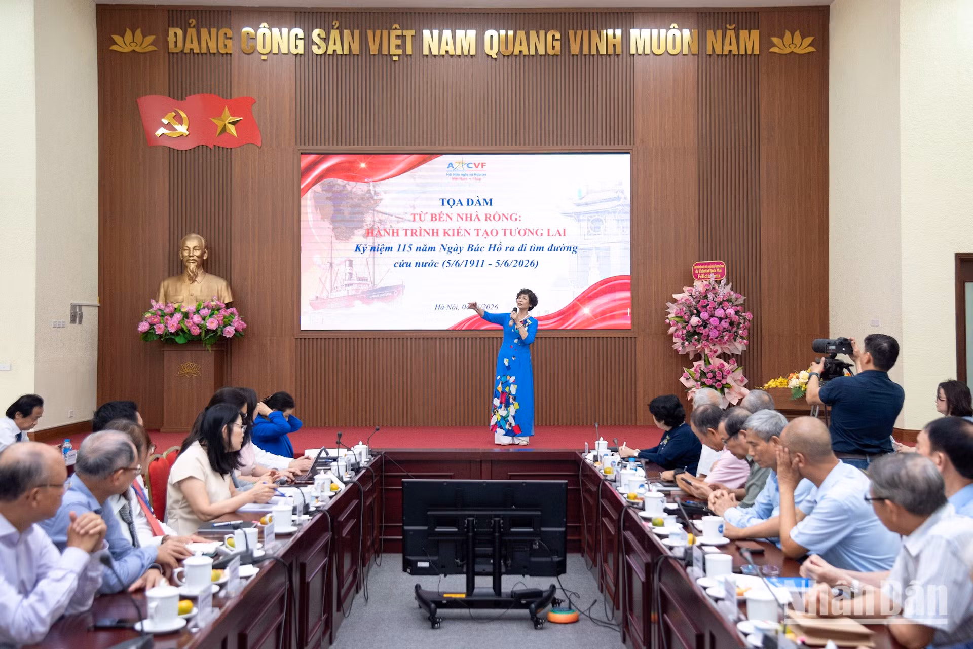 toa-dam-ben-nha-rong-minh-duy-1.jpg