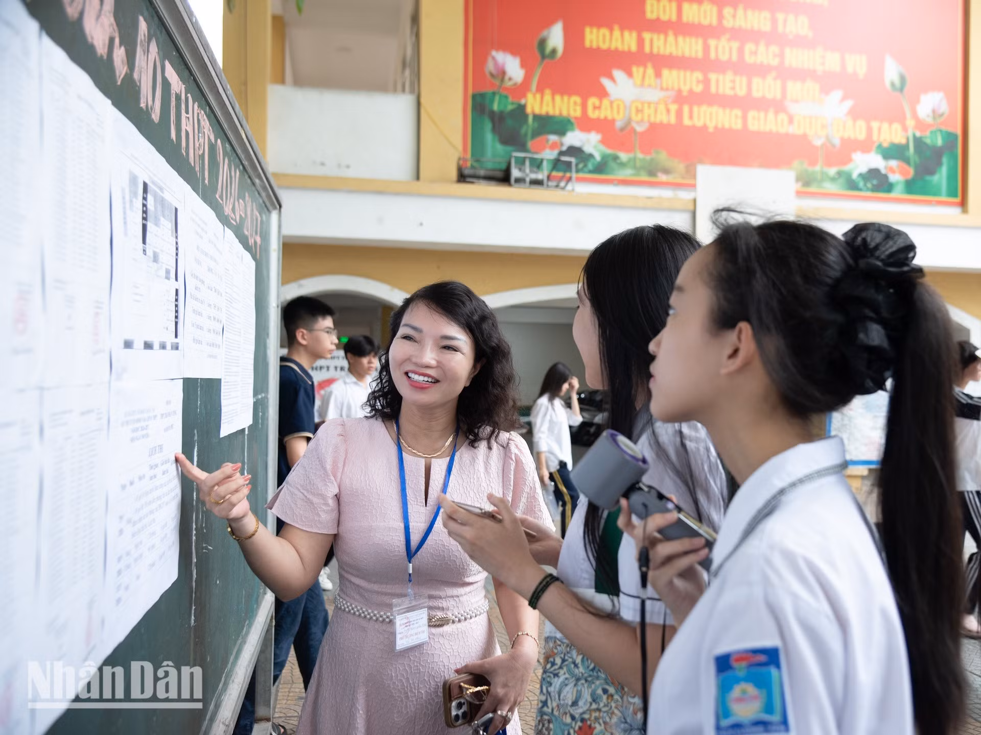 ngay-1-thi-lop-10-minh-duy-18.jpg