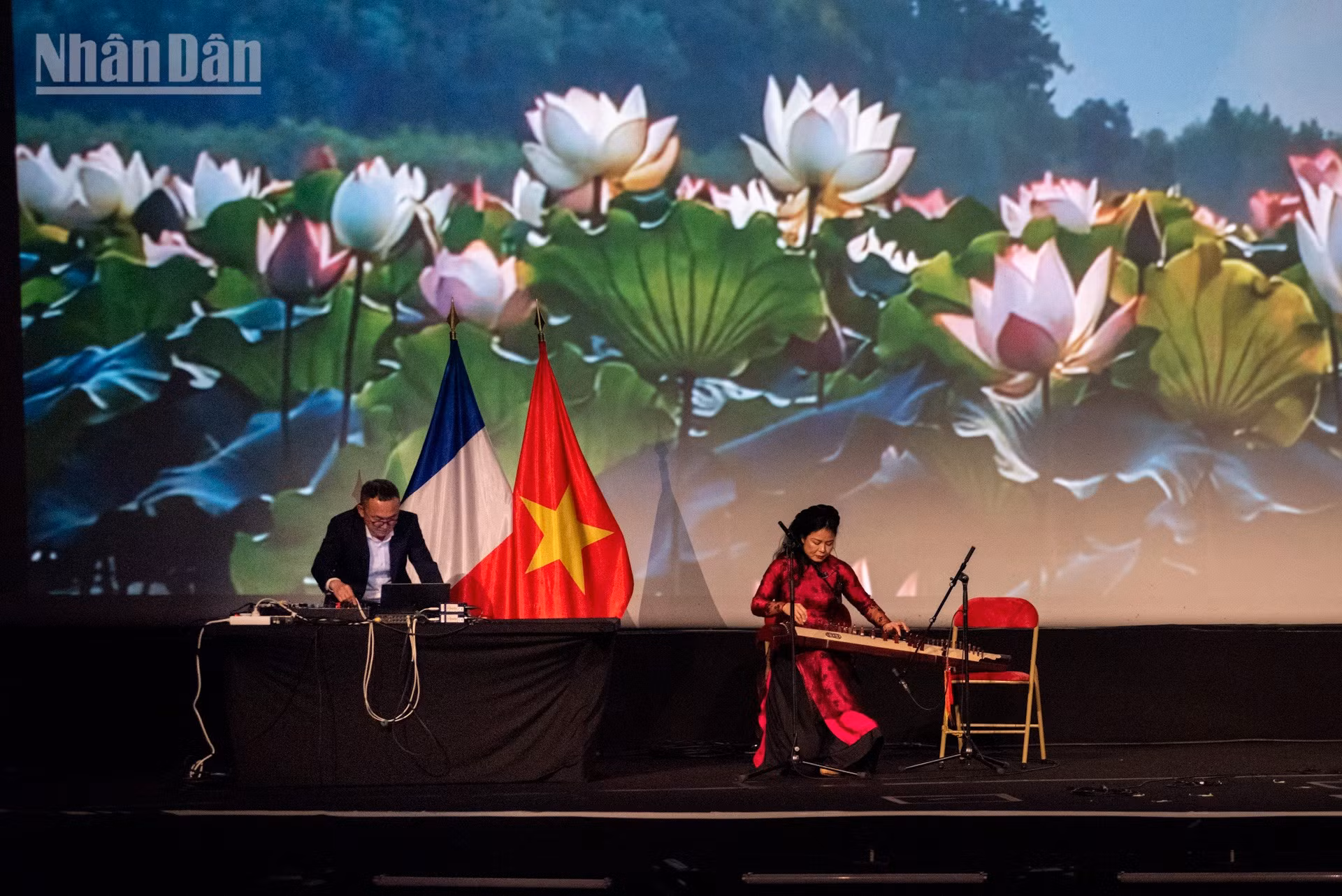 khai-mac-tuan-dien-anh-vn-duy-3.jpg