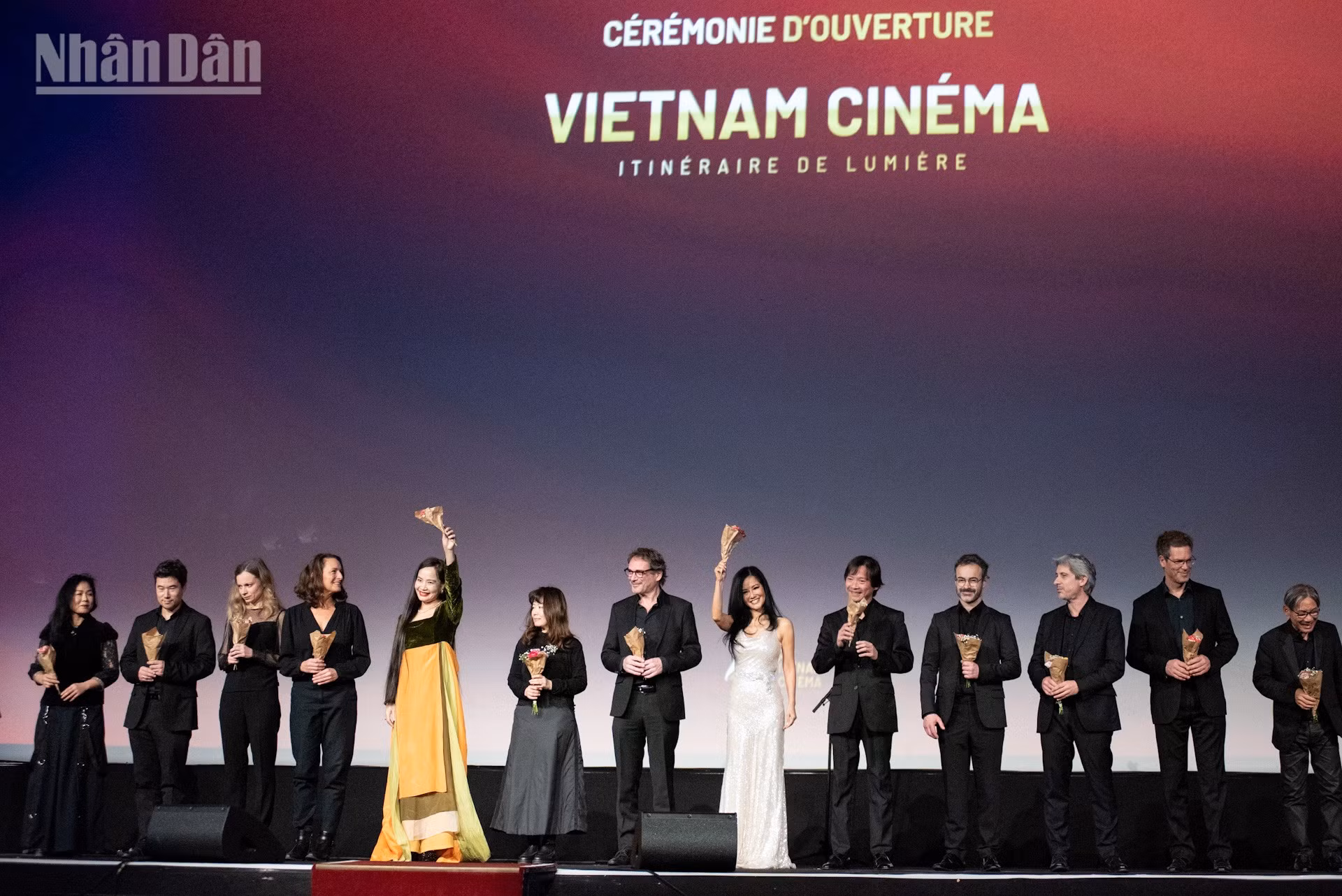 khai-mac-tuan-dien-anh-vn-duy-12.jpg