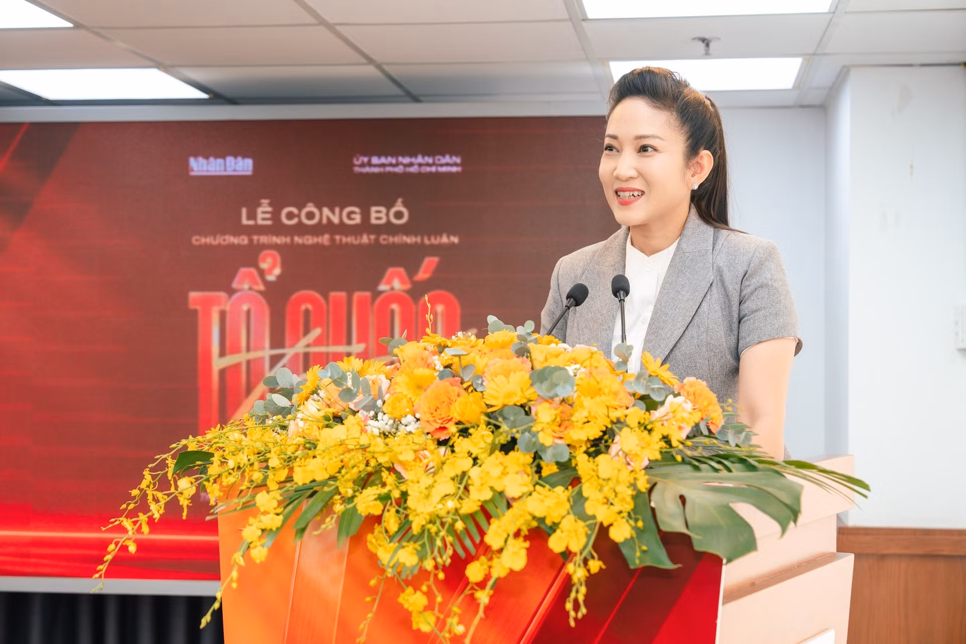 ubnd-tphcm-to-quoc-trong-tim-4.jpg