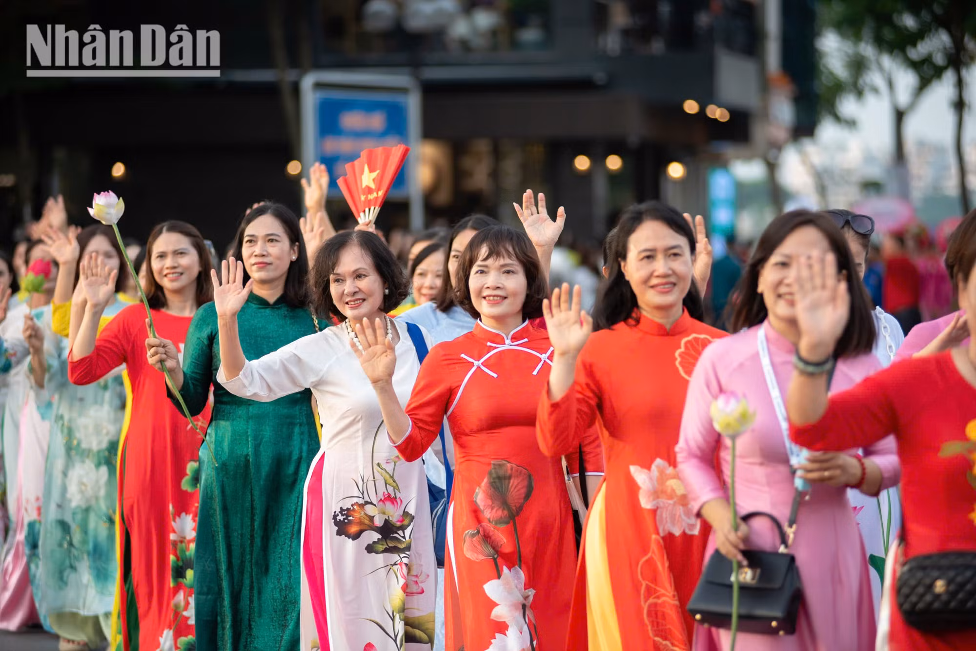ao-dai-sen-minh-duy-2.jpg