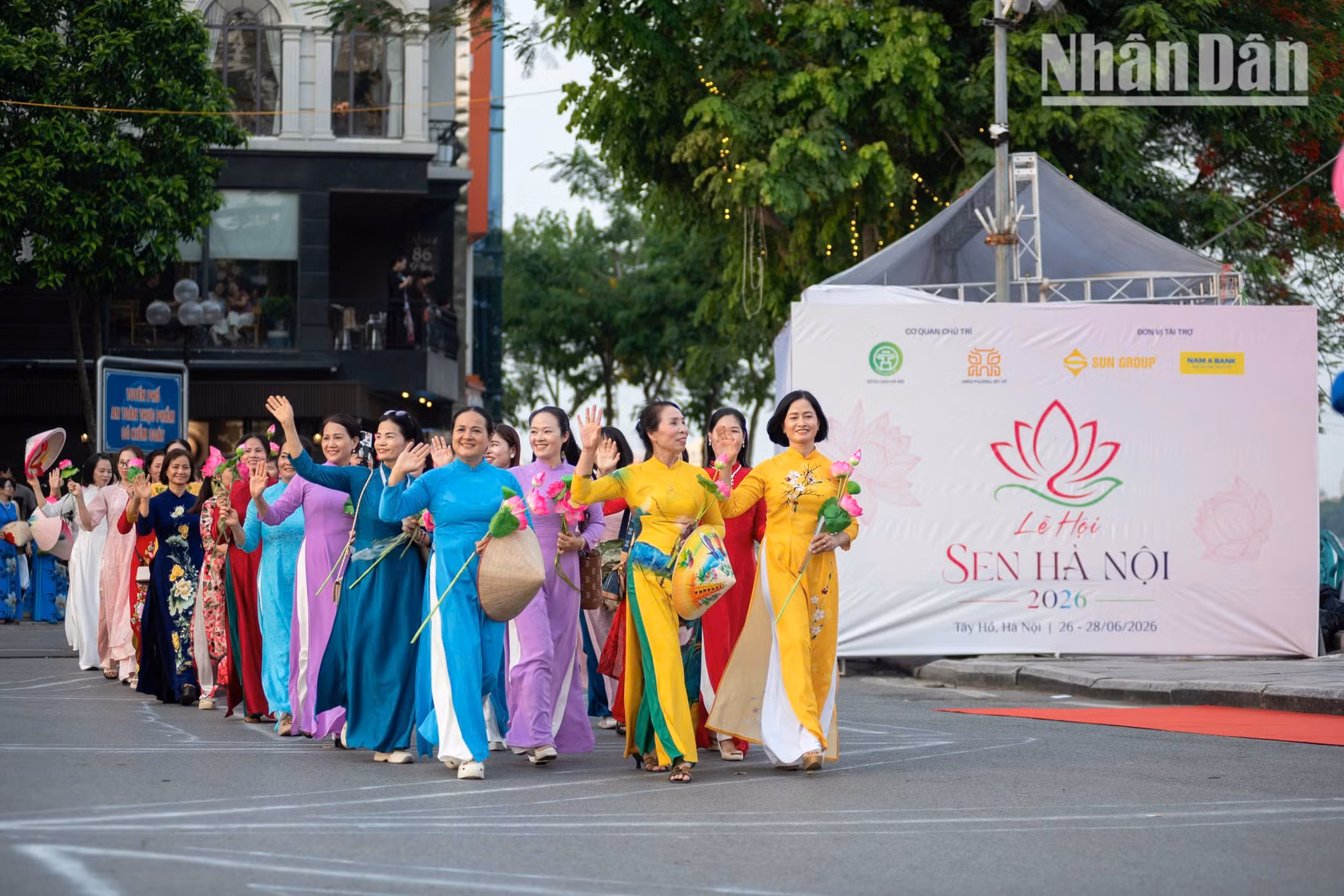 ao-dai-sen-minh-duy-8.jpg