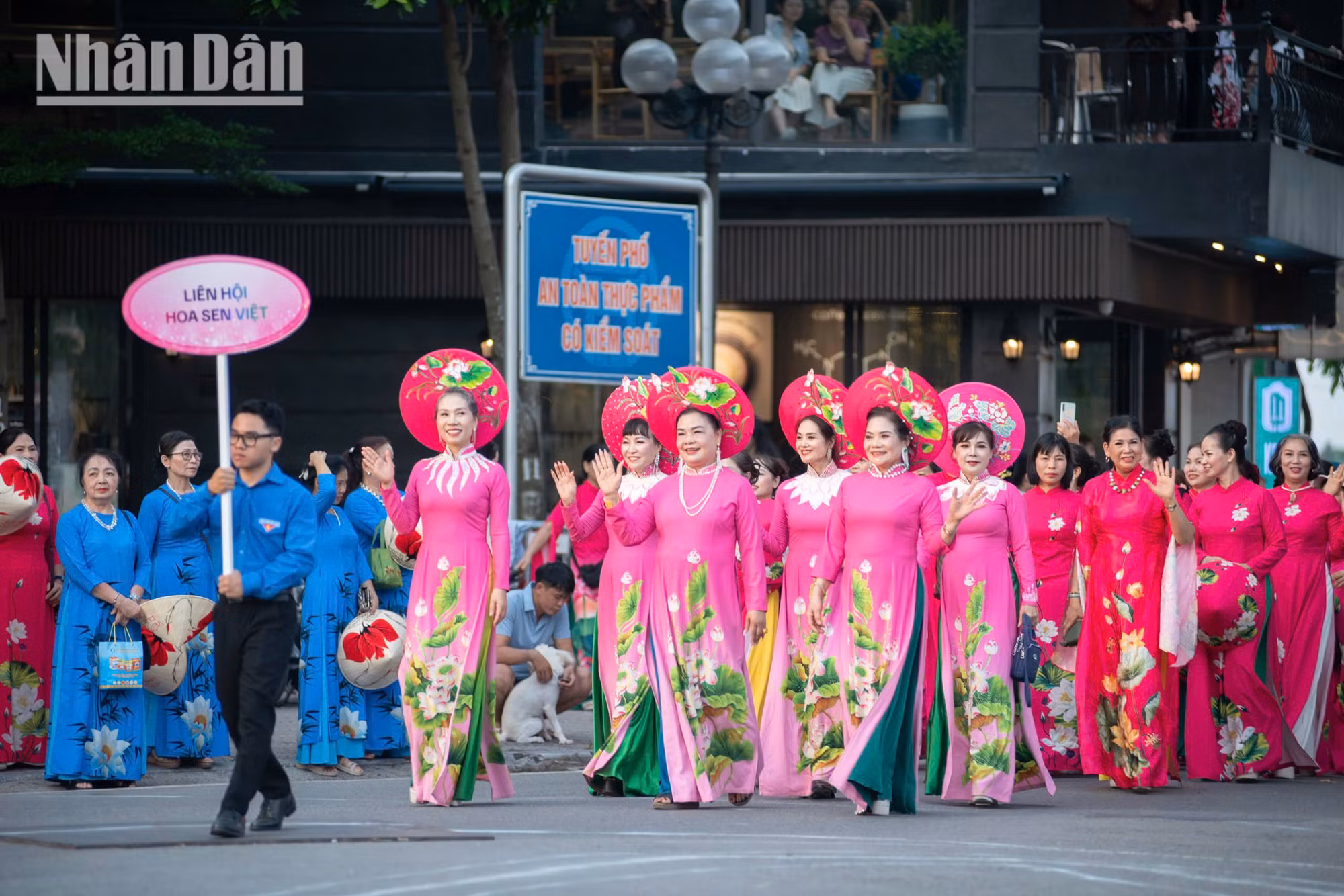 ao-dai-sen-minh-duy-6.jpg
