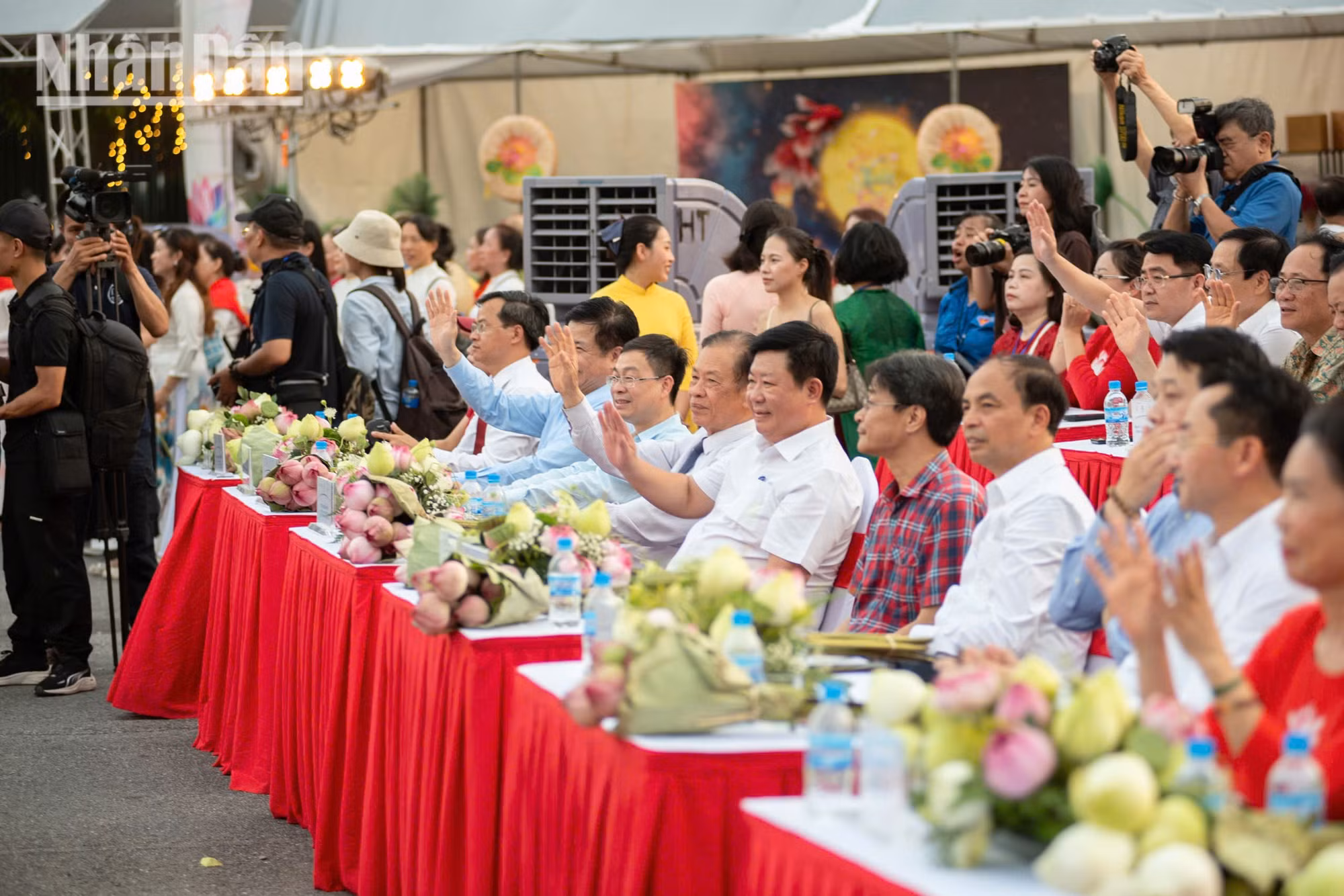 ao-dai-sen-minh-duy-17.jpg