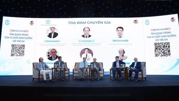 Các chuyên gia chia sẻ tại tọa đàm. (Ảnh: BTC cung cấp)