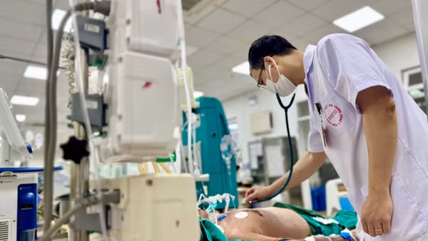 Khoa Cấp cứu, Bệnh viện Bệnh Nhiệt đới Trung ương vừa liên tiếp tiếp nhận 4 trường hợp nhiễm liên cầu lợn trong khoảng 2 tuần. (Ảnh: Bệnh viện cung cấp)