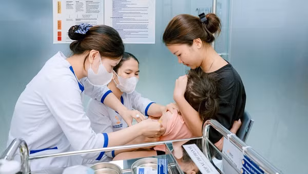 Việt Nam sẽ sớm có vaccine phòng tay chân miệng do EV71 vào cuối năm 2026. (Ảnh: BVCC)