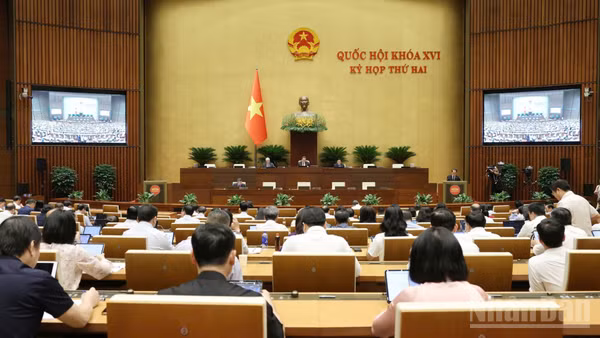 Quốc hội họp phiên sáng 19/10. (Ảnh: DUY LINH)