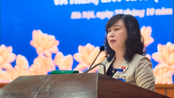 Bộ trưởng Y tế Đào Hồng Lan phát biểu tại buổi cung cấp thông tin cho báo chí. (Ảnh: TUẤN DŨNG)
