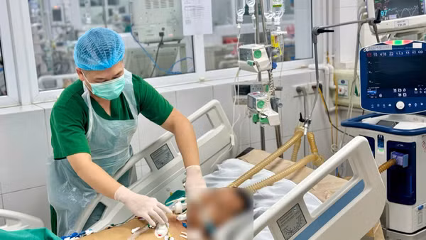 Bệnh nhân tổn thương nhiều cơ quan khi mắc sốt rét nặng. (Ảnh: BVCC)