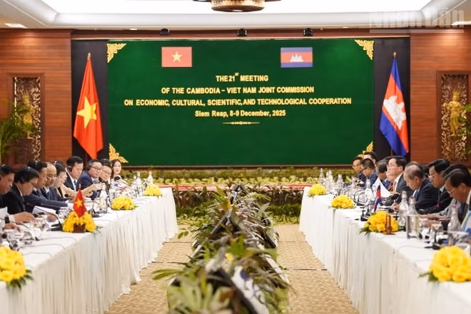 Quang cảnh Kỳ họp lần thứ 21 Ủy ban Hỗn hợp Việt Nam-Campuchia về hợp tác kinh tế, văn hóa, khoa học và kỹ thuật. (Ảnh: ĐINH TRƯỜNG)