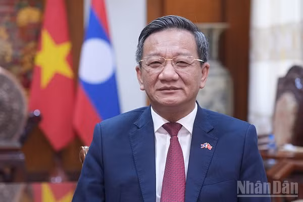 Đại sứ Việt Nam tại Lào Nguyễn Minh Tâm. (Ảnh: TRỊNH DŨNG)