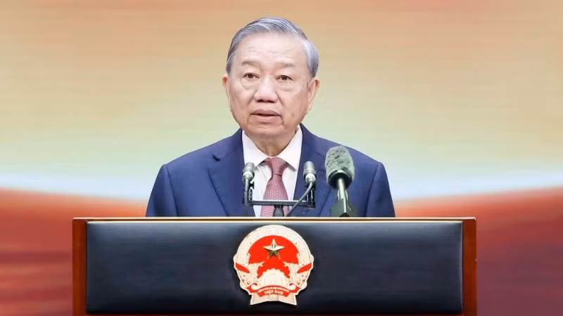 vna-potal-tong-bi-thu-chu-tich-nuoc-to-lam-du-le-ky-niem-80-nam-ngay-truyen-thong-luc-luong-tham-muu-cong-an-nhan-dan-8694719-7860.jpg