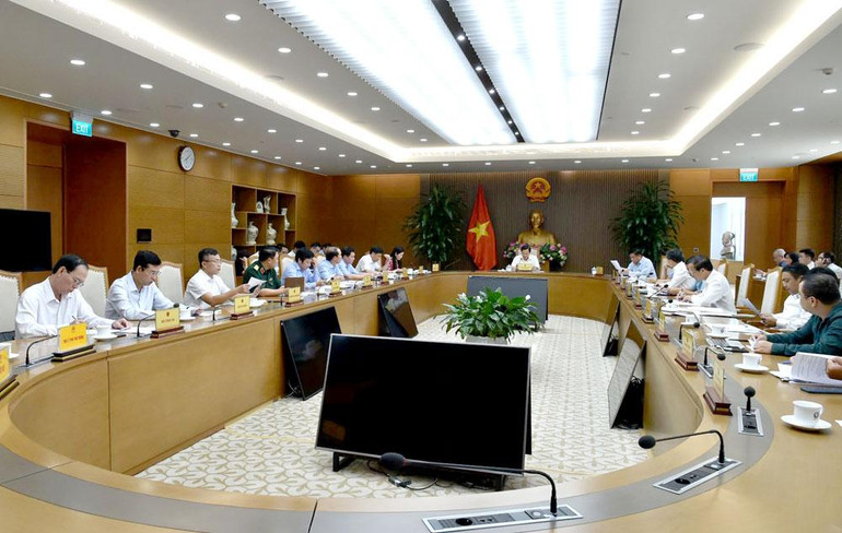 Quang cảnh phiên họp. (Ảnh: VGP)