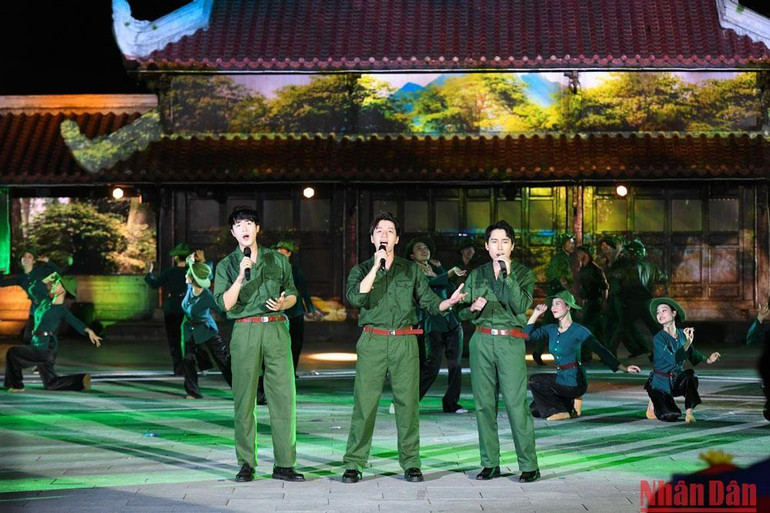 Một tiết mục trong chương trình nghệ thuật. Một tiết mục trong chương trình nghệ thuật.