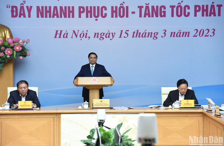 Thủ tướng Phạm Minh Chính dự và chỉ đạo hội nghị.