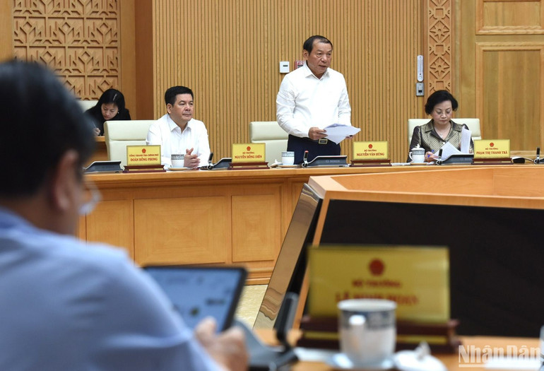 Bộ trưởng Bộ Văn hóa, Thể thao và Du lịch Nguyễn Văn Hùng phát biểu.