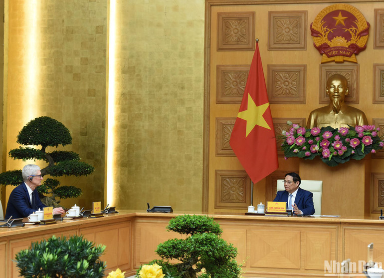 Thủ tướng Phạm Minh Chính tiếp Giám đốc điều hành Tập đoàn Apple Tim Cook.