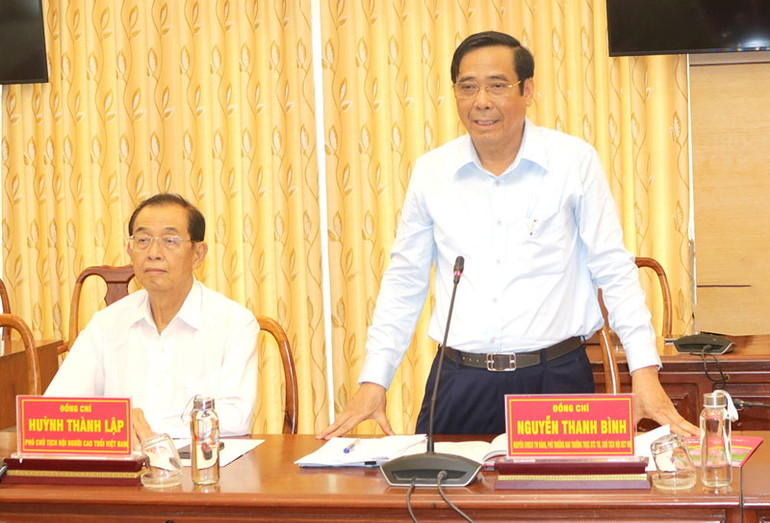 Chủ tịch Hội Người cao tuổi Việt Nam Nguyễn Thanh Bình phát biểu kết luận buổi làm việc.