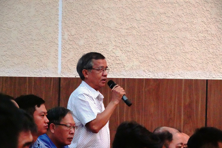 Cử tri chất vấn, kiến nghị tại các kỳ tiếp xúc cử tri và chương trình HĐND với cử tri. Cử tri chất vấn, kiến nghị tại các kỳ tiếp xúc cử tri và chương trình HĐND với cử tri.