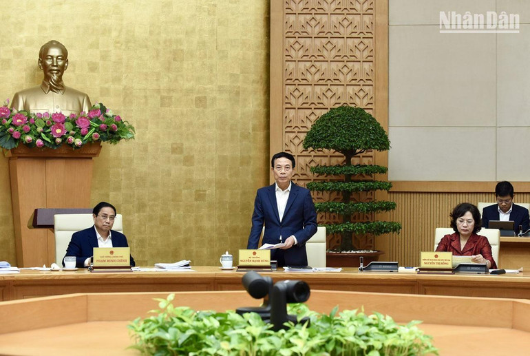 Bộ trưởng Thông tin và Truyền thông Nguyễn Mạnh Hùng phát biểu.