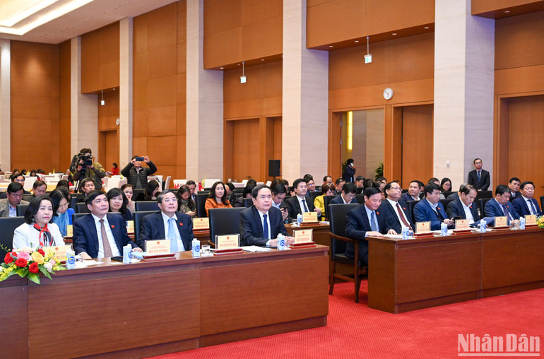 Phó Chủ tịch Thường trực Quốc hội Trần Thanh Mẫn cùng các Phó Chủ tịch Quốc hội và các đại biểu dự lễ phát động.