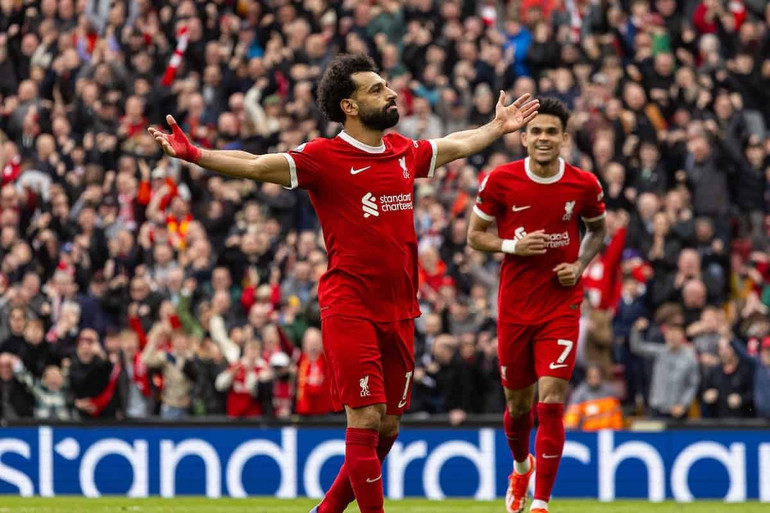 Salah góp công đưa Liverpool trở lại ngôi đầu Premier League. (Nguồn: Getty Images)