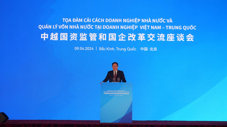 Ông Trương Ngọc Trác, Chủ nhiệm Ủy ban Giám sát và Quản lý tài sản nhà nước, Quốc vụ viện Trung Quốc phát biểu.