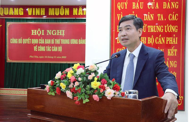 Đồng chí Tạ Anh Tuấn phát biểu nhận nhiệm vụ Phó Bí thư Tỉnh ủy Phú Yên.