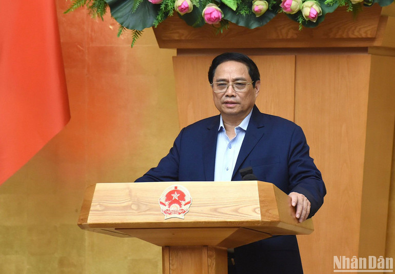 Thủ tướng Phạm Minh Chính phát biểu tại phiên họp.