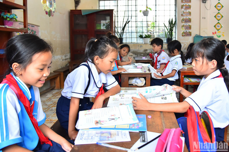 Mỗi cấp học đều có đủ số lớp quy định ứng với lứa tuổi của các học sinh.