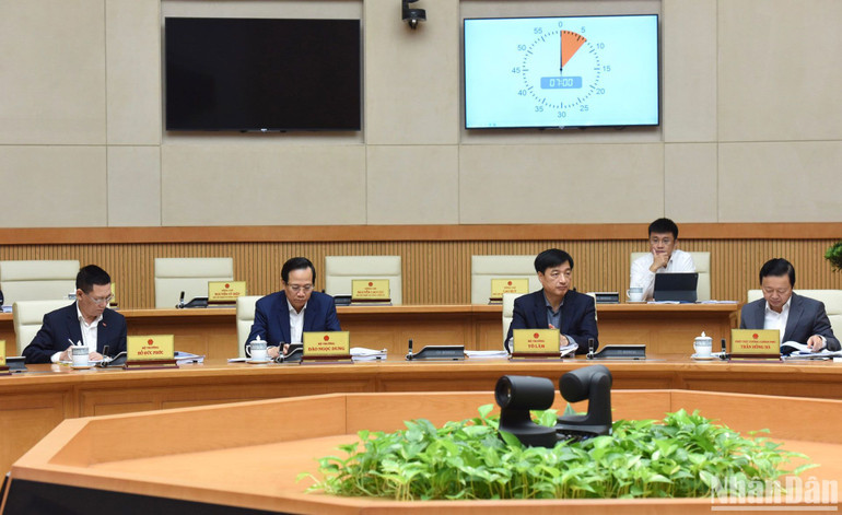 Các đại biểu tham dự phiên họp.