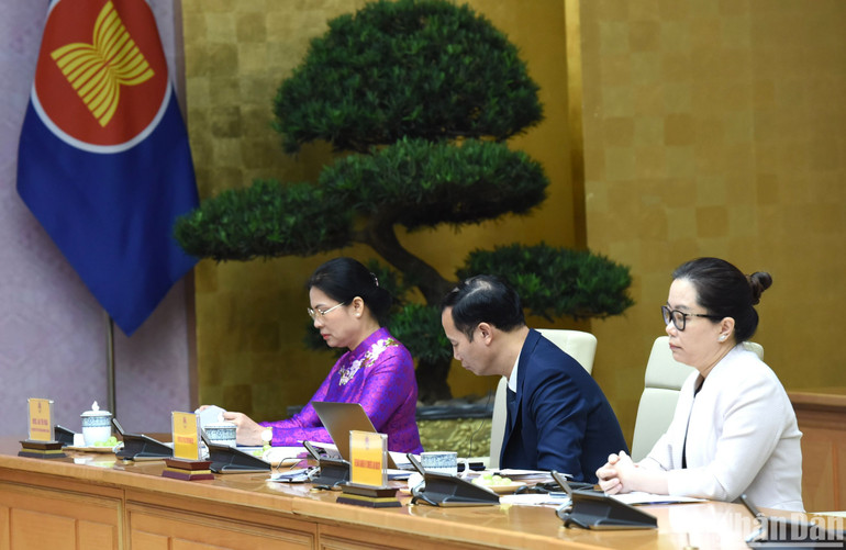 Các đại biểu tham dự tại điểm cầu Hà Nội. (Ảnh: TRẦN HẢI)