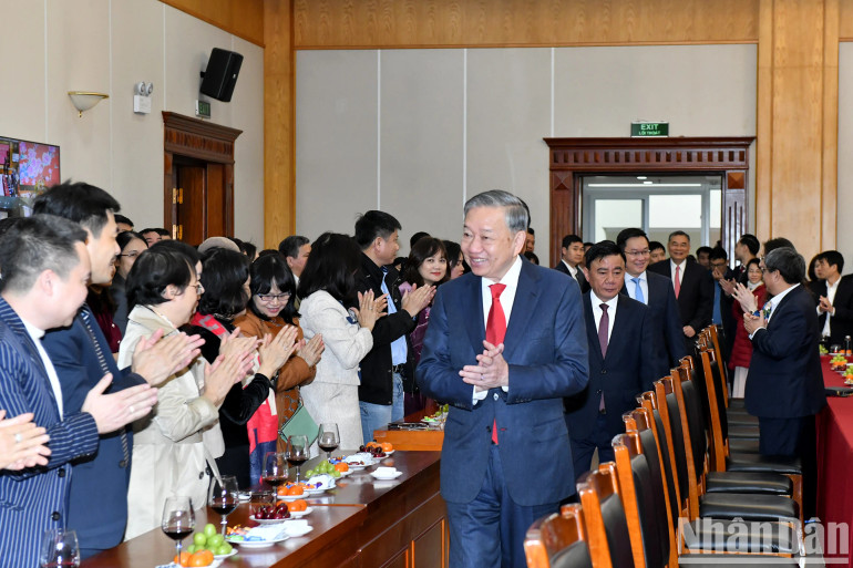 Tổng Bí thư Tô Lâm đến dự buổi gặp mặt. (Ảnh: ĐĂNG KHOA) Tổng Bí thư Tô Lâm đến dự buổi gặp mặt. (Ảnh: ĐĂNG KHOA)