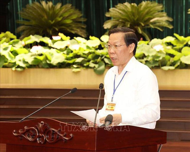 Đồng chí Phan Văn Mãi, Ủy viên Trung ương Đảng, Phó Bí thư Thành ủy, Chủ tịch Ủy ban nhân dân Thành phố Hồ Chí Minh phát biểu. Đồng chí Phan Văn Mãi, Ủy viên Trung ương Đảng, Phó Bí thư Thành ủy, Chủ tịch Ủy ban nhân dân Thành phố Hồ Chí Minh phát biểu.