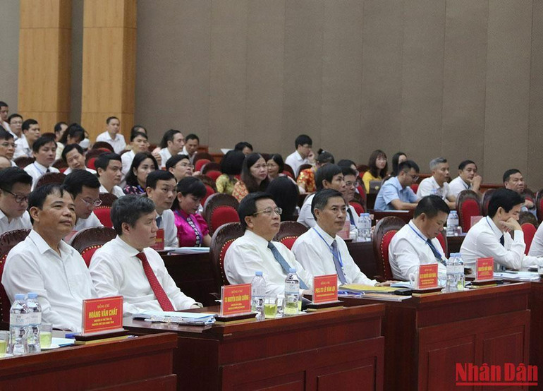 Các đại biểu tham dự Hội thảo “Phát triển chuỗi liên kết sản xuất, tiêu thụ nông sản tỉnh Sơn La trong bối cảnh mới”.