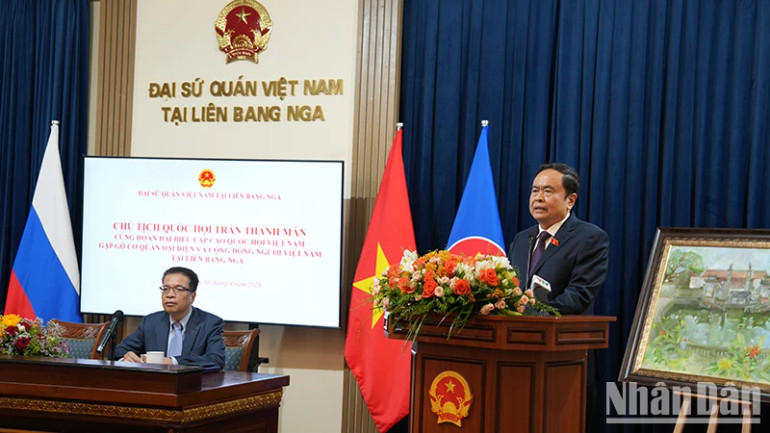 Chủ tịch Quốc hội Trần Thanh Mẫn phát biểu tại cuộc gặp. (Ảnh: XUÂN HƯNG)